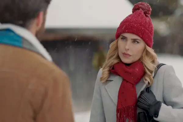 Transmítalo u omítalo: 'Navidad en la granja de alpacas' en Netflix, donde una diseñadora de moda se infiltra en una granja de alpacas de un pequeño pueblo para crear su propia línea de suéteres navideños