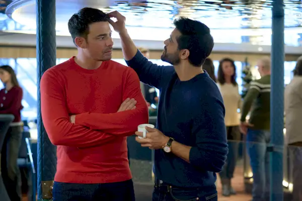 Jonathan Bennett und Anand Desai-Barochia in