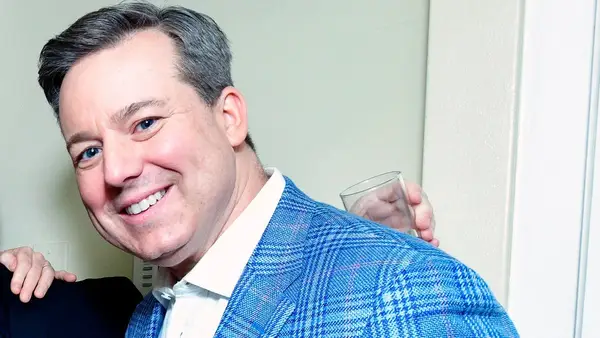 A ex -moderadora da Fox News, Melissa Francis, foi publicada por uma mensagem como telepromoteur, segundo a qual foram excluídas