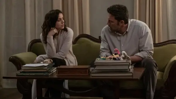 Guia de postagens e caráter de águas profundas: quem interpreta quem no thriller erótico de Hulu? (Foto)