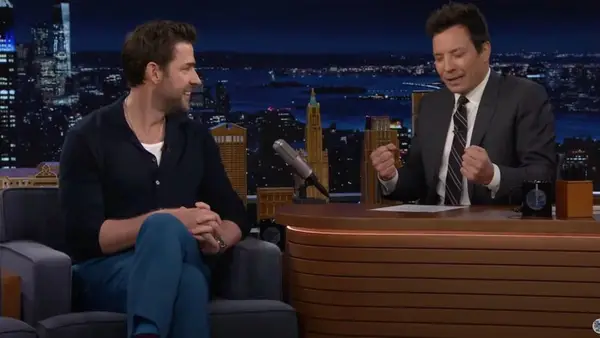 John Krasinski afferma che l'effetto della pandemia di Covvi-19 nei suoi figli ha ispirato il film di amici immaginari