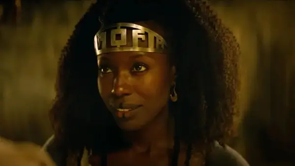 Anna Diop as Varinia in 
