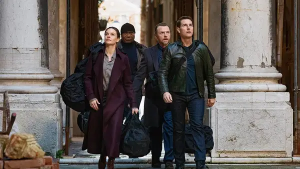 Rebecca de Mantanay reflete por 40 anos de atividade de risco e um símbolo sexual de Hollywood