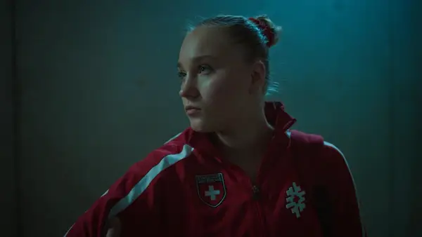 Revue du film Sniper: The White Raven: L'étude des personnages ukrainiens devient un thriller de vengeance générique