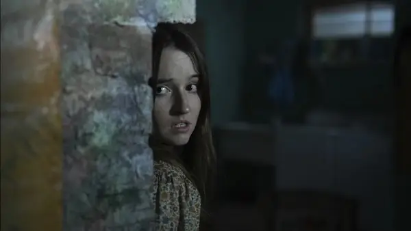 no-one-will-save-you-kaitlyn-dever