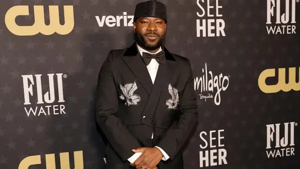 Warner Bros. acquisisce il prossimo film di Purple Purple Blitz Bazawule Black Samurai Director