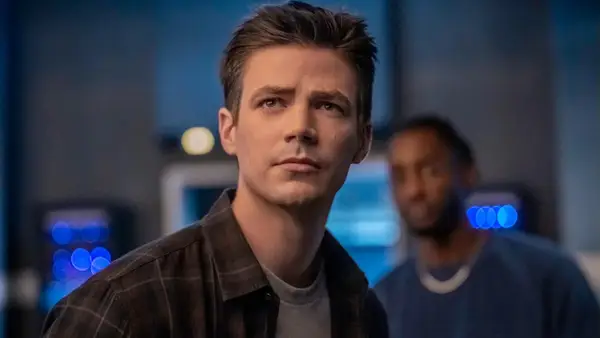 Grant Gustin diz que ele e James Gunn têm DM, mas apenas no Super -Homem