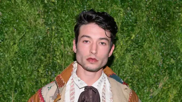 Flash Star Ezra Miller è stato arrestato alle Hawaii per la seconda volta in 3 settimane
