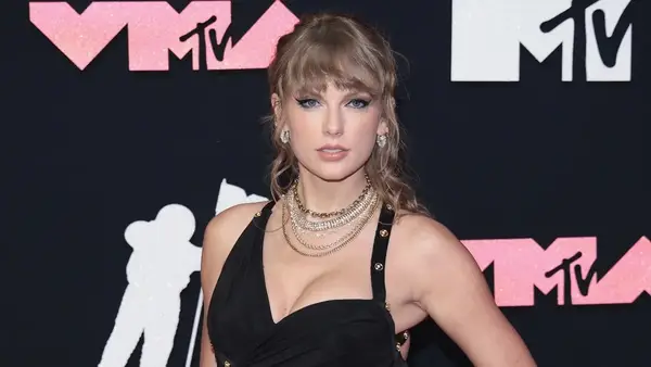 Incluso nel puzzle del 1989 (versione di Taylor)? Gli Swifies hanno raccolto tutte le tracce per loro