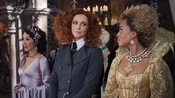 La star di Girl più felice -Live Mila Kunis spiega perché la fine del film dovrebbe differire dal libro