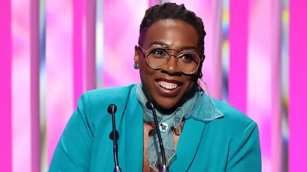 PUBBLICAZIONE ANNEGATO DELLA STAGIONE 5 di Bob Hearts Abishola: quando brillano i nuovi episodi?