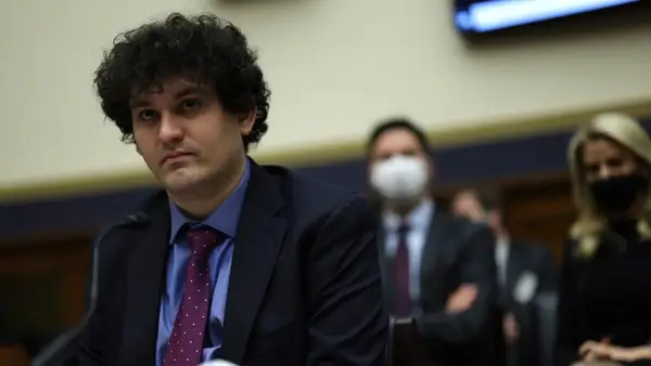 O ex-agente de Hollywood Michael Kives levou US $ 700 milhões para a empresa de investimentos de Sam Bankman-Frito, diz a pergunta