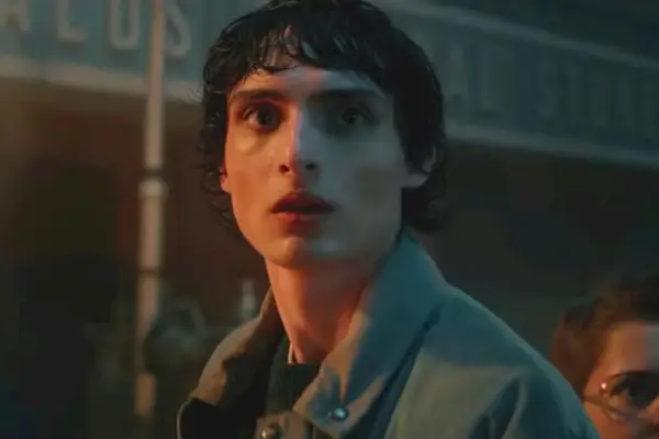 Finn Wolfhard répond aux fans dénonçant la nature répétitive de son personnage de 'Stranger Things' : c'est devenu une marque déposée du personnage