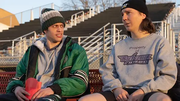 Dumb Money Review: Paul Dano fällt im endgültigen Porträt von Covid auf, war