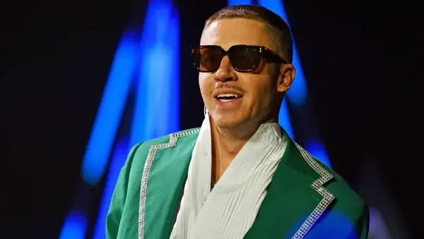 Macklemore dit que mon cœur fait profondément mal face à l'attaque du Hamas, cela nécessite un fort feu en Israël et une Palestine libre