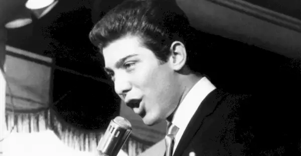 Transmítalo u omítalo: 'Paul Anka: His Way' en HBO Max, un documental donde el artista y compositor de toda la vida interpreta los éxitos