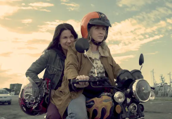 Diffusez-le ou ignorez-le : « Le temps passe vite » sur Netflix, où deux femmes libérées conditionnellement s'entendent avec une troisième femme qui veut empoisonner son mari