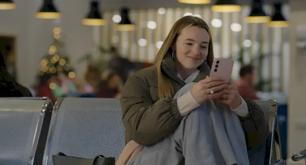 Diffusez-le ou ignorez-le : « Man Vs. » Baby' sur Netflix, où la gardienne maladroite de Rowan Atkinson doit maintenant surveiller une maison avec un bébé à la remorque