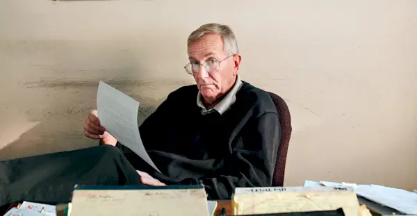 Transmítalo u omítalo: 'Cover-Up' en Netflix, un perfil documental del tenaz periodista de investigación Seymour Hersh