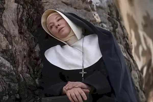 Diffusez-le ou ignorez-le : « The New Boy » sur Hulu, une allégorie magico-réaliste sur le racisme systémique, avec Cate Blanchett dans le rôle d'une nonne