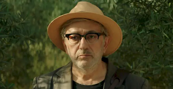 DEVE ESSERE UN FILM PARADISO IN STREAMING