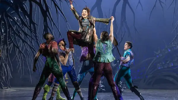 Sweeney Todd Broadway Review: Josh Groban propose un tueur en série amical