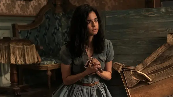 Toda la luz que no podemos ver, la estrella de la ruptura, Aria Mia Loberti, audicionó originalmente para su curación propia