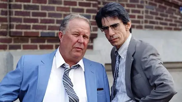 Ned Beatty and Richard Belzer in 
