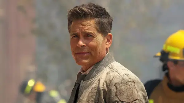 O 9-1-1 Oliver Star no gol de Eddie e nas grandes notícias de Buck Christopher