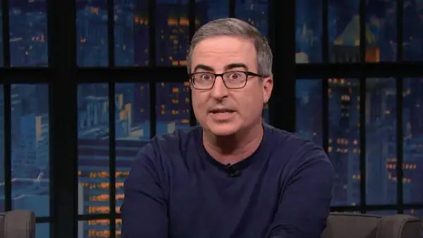 La panetteria di New York accetta John Oliver Bear Cake Challenge ed è sfinito in meno di un'ora