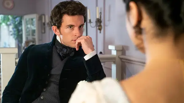 Jonathan Bailey as Viscount Anthony Bridgerton in 
