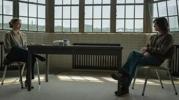 Gussführer und der Charakter des überfüllten Raums: Hier sind die potenziellen Verdächtigen