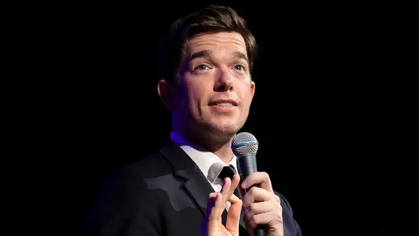 Il nuovo standup di Jun di John Mulaney definisce gli inizi di Netflix ad aprile