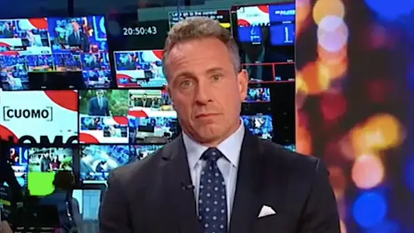 Chris Cuomo faz a suberctina aproximadamente
