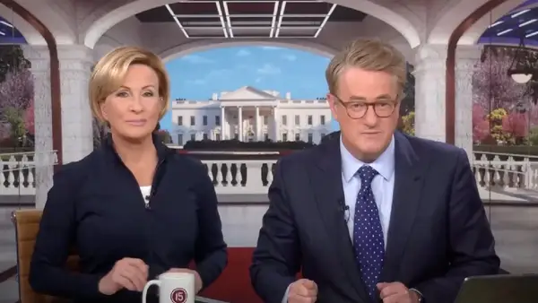 Morning Joe se maravilla en el raro momento de sinceridad en el piso de la casa después de que los demócratas se ríen ante la llamada de MTG para decorar (video)