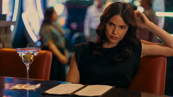 Lisa Kudrow rejoint Ray Romano dans la comédie de Netflix No Good Deed