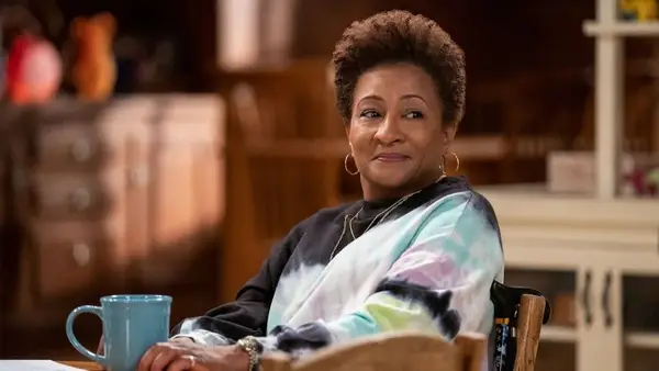 Wanda Sykes as Lucretia Turner in 