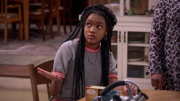 Khali Daniya-Renee Spraggins as Aaliyah Upshaw in 