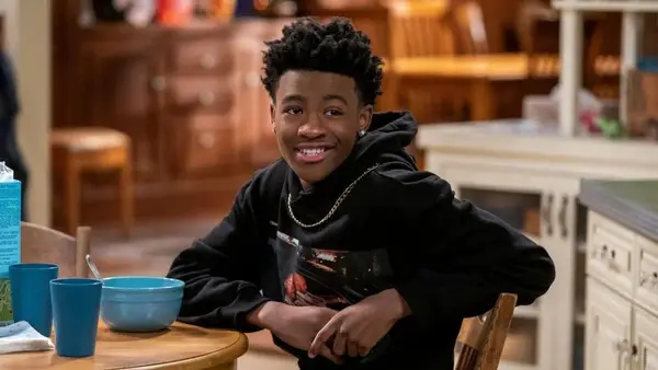 Diamond Lyons as Kelvin Upshaw in 