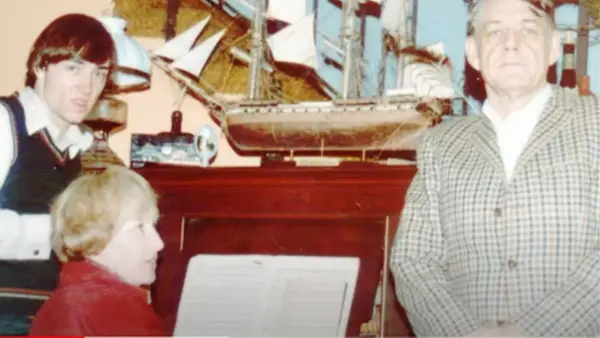 Photo of Kevin Spacey with father Thomas Fowler in 