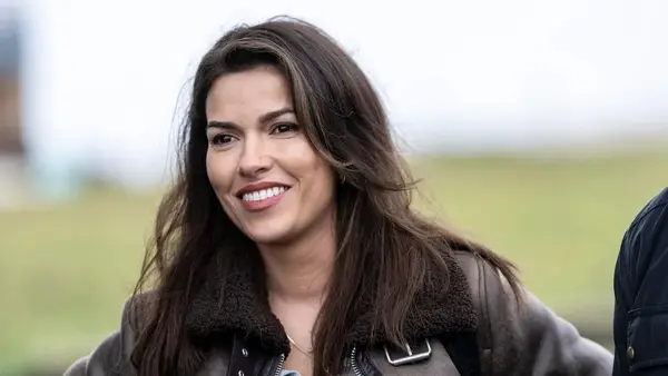 Sofia Pernas as Billie Matalon on 