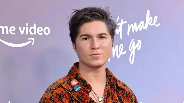 Zoey 101 Paul Butcher Shades Film Schauspieler: Lesen Sie den Raum (Video)