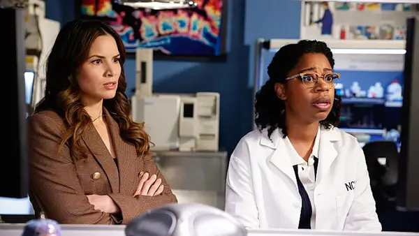 NCIS: Havaí foi cancelado após 3 temporadas na CBS