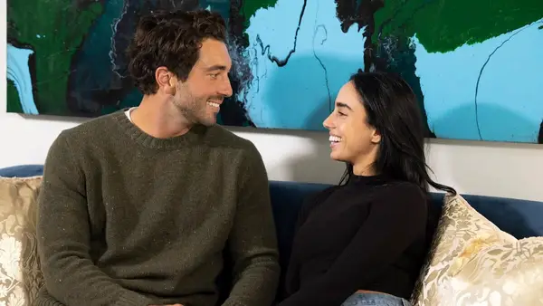 Die Bachelorette Crowns Bachelor Jenn Tran, um die Saison 21 zu leiten