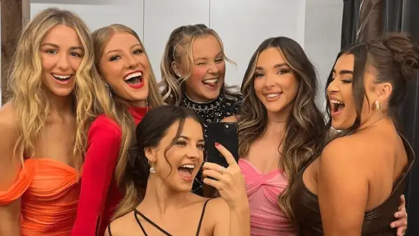 Jana Krararr und Austin Nichels Lavar meu maslit: The Morgan Metzer Story The Lifetime: The Morgan Metz Story Story | ESCLUSIVO