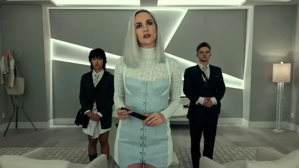 Mike Flanagans Premiere -Datum des Falles des Hauses Usher enthüllte die ersten Ansichtsbilder