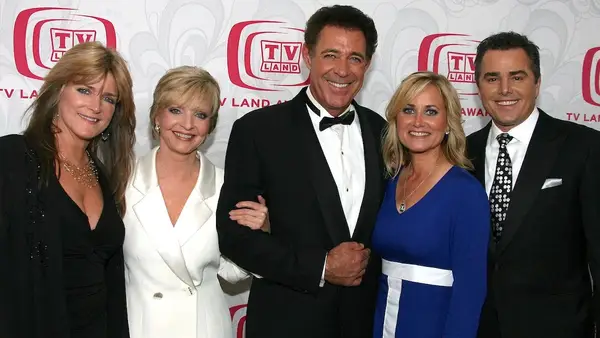 Brady Bunchs Star, Barry Williams, wurde von Florence Henderson inspiriert, sich mit Dancing With the Stars anzuschließen