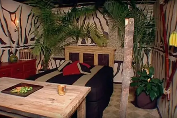 13 peores diseños de espacios comerciales, desde la chimenea que induce sollozo hasta paredes (fotos) cubiertas de paja (fotos)