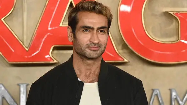 Nur Morde im Gebäude fügen Kumail Nanjiani zu Staffel 4 hinzu