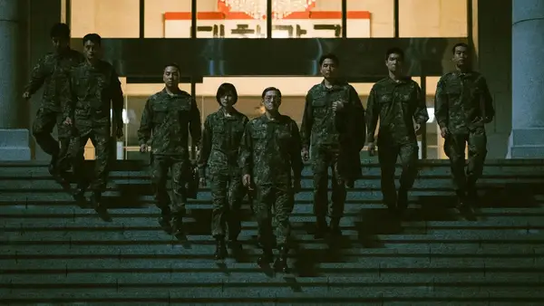 S2 (L to R) Kim Ji-hyun as Seo Eun, Ji Jin-hee as Gu Ja-woon in D.P. S2